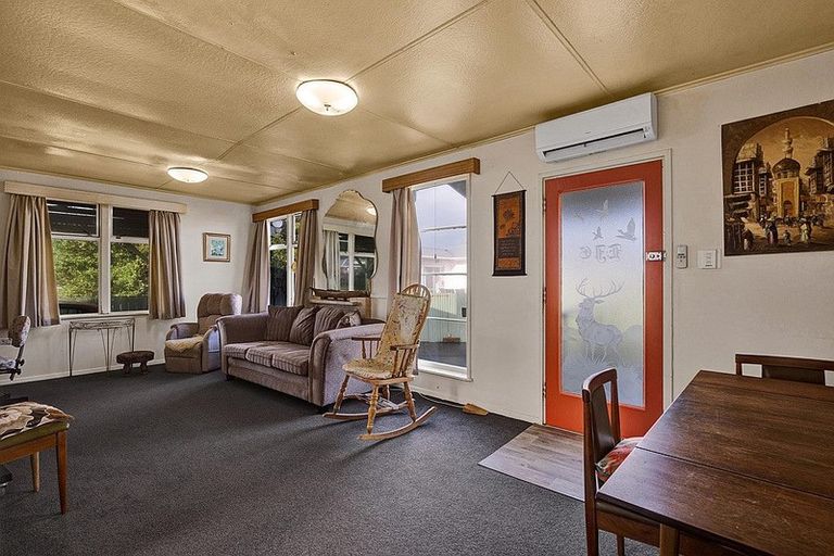 Photo of property in 4 Elizabeth Street, Patea, 4520