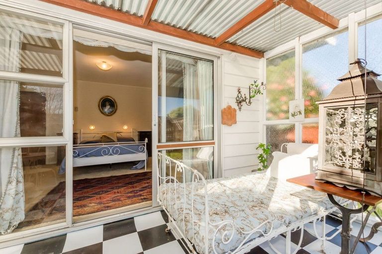 Photo of property in 212 Te Moana Road, Waikanae, 5036