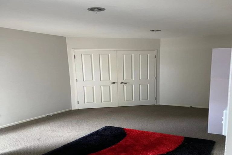 Photo of property in 10a Regia Close, Half Moon Bay, Auckland, 2012