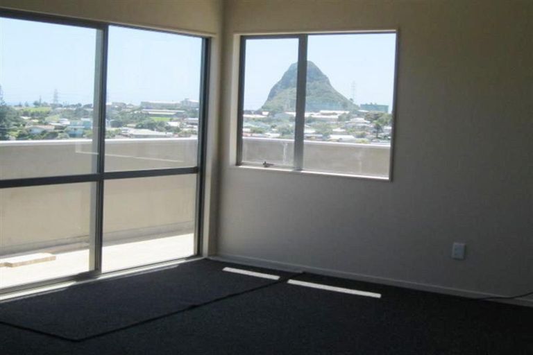 Photo of property in 31 Crownhill Street, Spotswood, New Plymouth, 4310