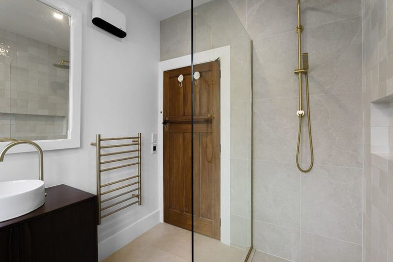 Photo of property in 12 Gosset Street, St Albans, Christchurch, 8014