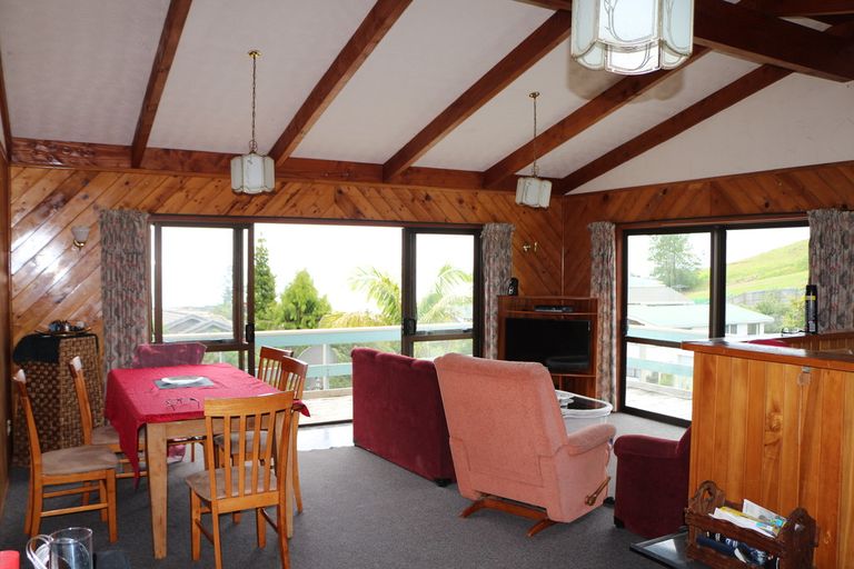 Photo of property in 47 Stratford Drive, Cable Bay, 0420