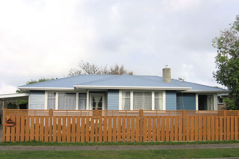 Photo of property in 19 Epsom Road, Hokowhitu, Palmerston North, 4410