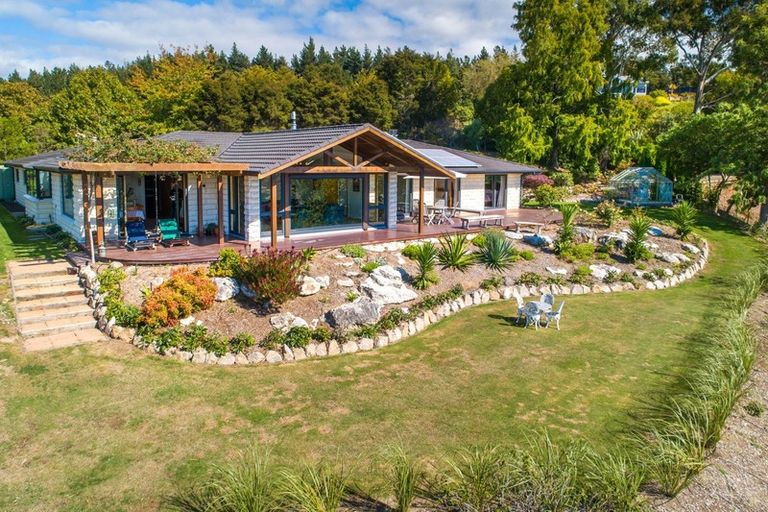 Photo of property in 4 Bronte Road East, Bronte, Upper Moutere, 7173