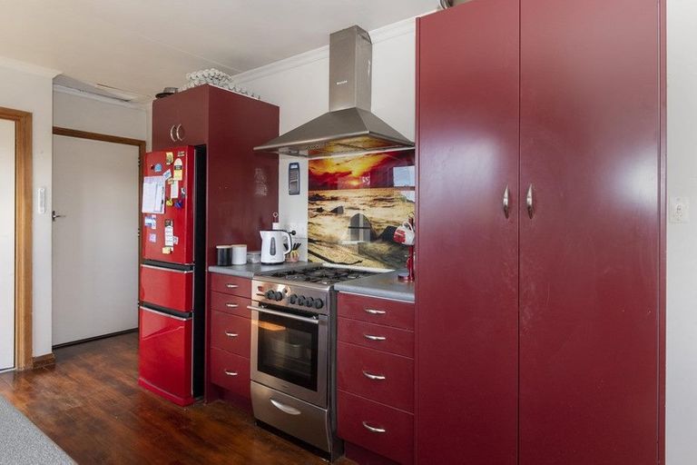 Photo of property in 27 Roseness Street, Palmerston, 9430