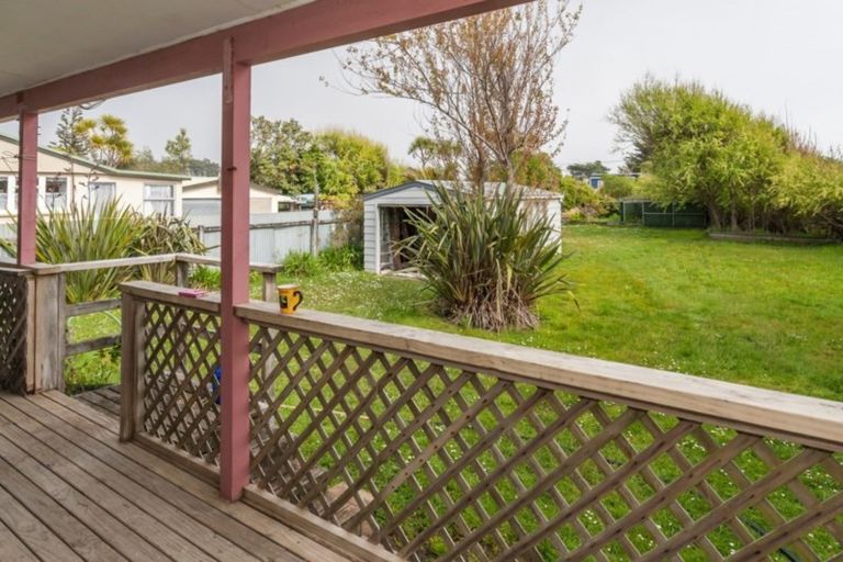 Photo of property in 173 Kahukura Avenue, Waitarere Beach, Levin, 5510