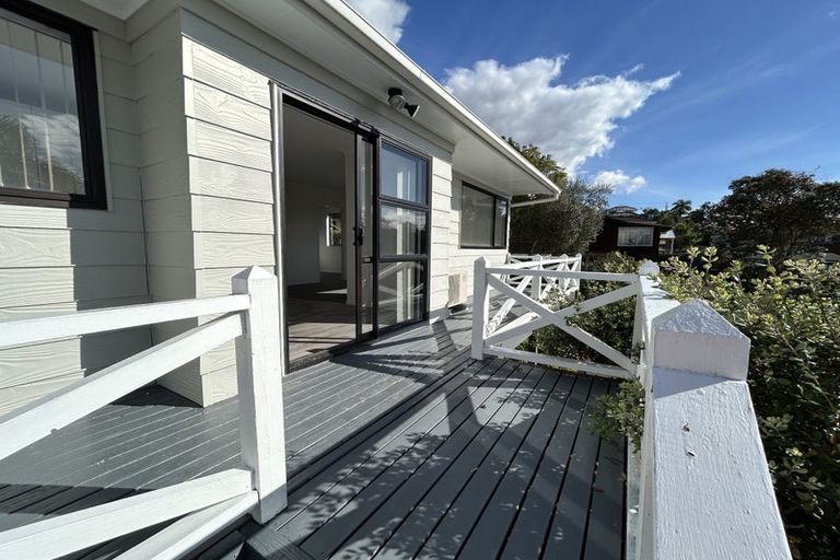 Photo of property in 2 Chablis Place, Henderson, Auckland, 0612