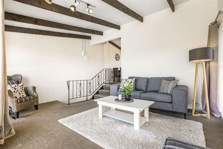 Photo of property in 7/7 Balmain Road, Birkenhead, Auckland, 0626