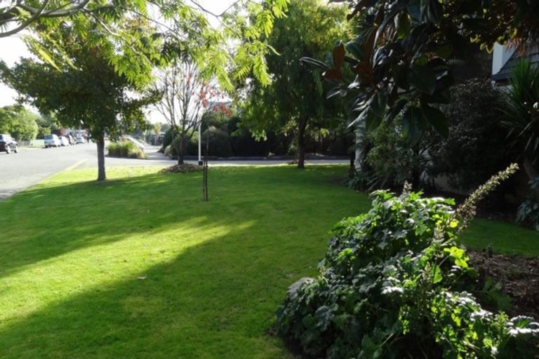 Photo of property in 14 Eders Road, Woodend, 7610