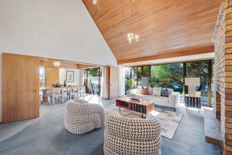 Photo of property in 12 Dayspring Way, Pakuranga, Auckland, 2010