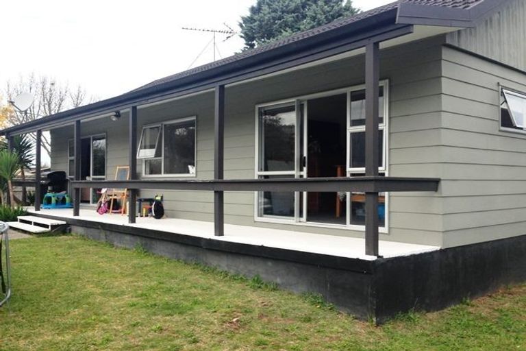 Photo of property in 111 Oakfield Crescent, Pukete, Hamilton, 3200