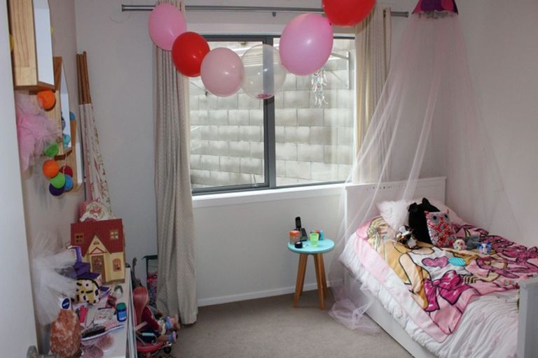 Photo of property in 4 Lakshmi Place, Khandallah, Wellington, 6035