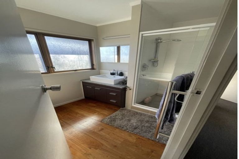 Photo of property in 2 Pine Road, Ngunguru, Whangarei, 0173