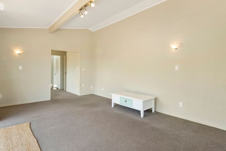 Photo of property in 4 Gloucester Road, Mount Maunganui, 3116