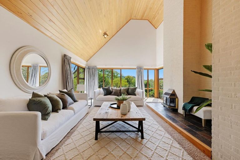 Photo of property in 39 Robinson Road, Whitianga, 3510