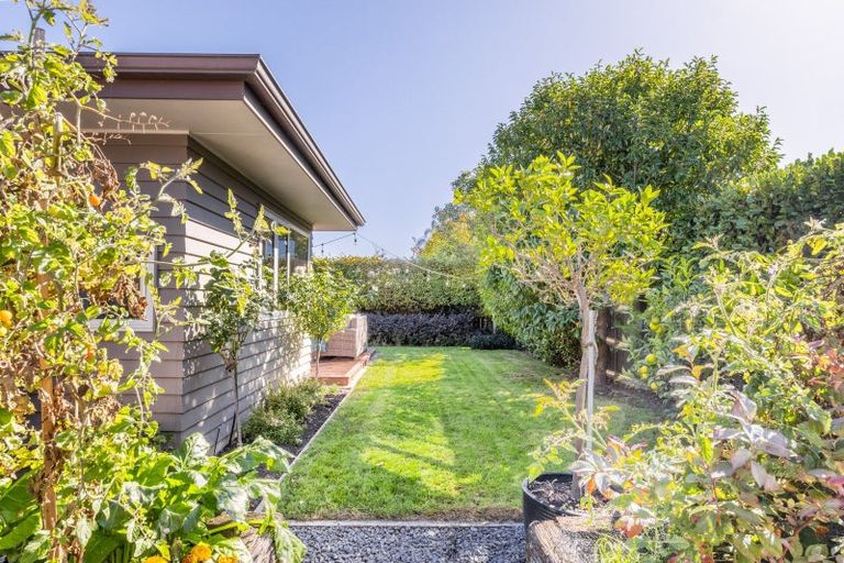 Photo of property in 6 Barcroft Street, Frimley, Hastings, 4120