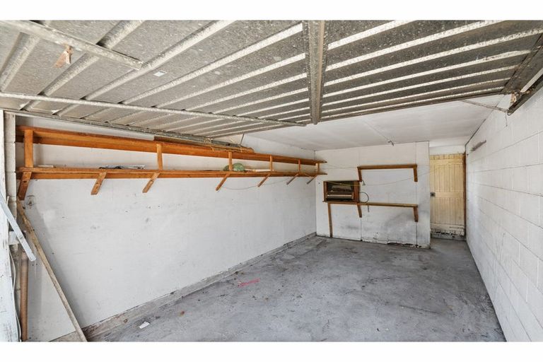 Photo of property in 3 Peverel Street, Riccarton, Christchurch, 8011