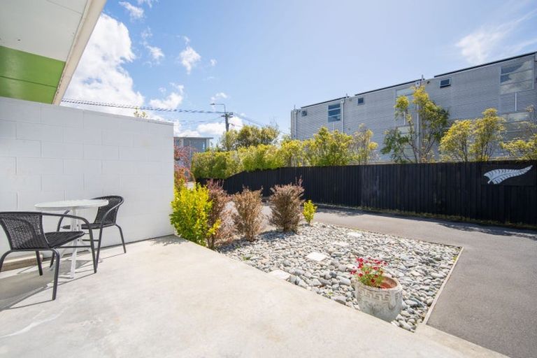 Photo of property in 2/458 Barbadoes Street, Edgeware, Christchurch, 8013