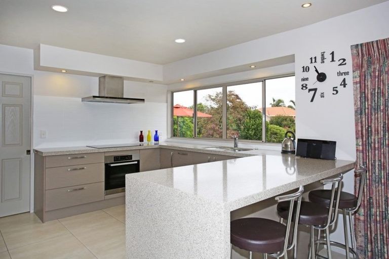 Photo of property in 27 Bayview Drive, Waiuku, 2123