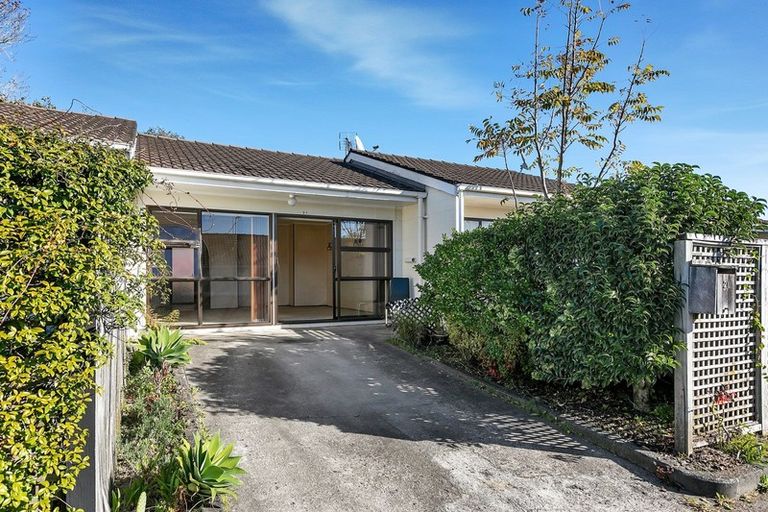 Photo of property in 21/85 Edmonton Road, Henderson, Auckland, 0612
