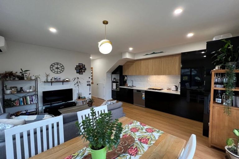 Photo of property in 2 Pasla Close, Papakura, 2110