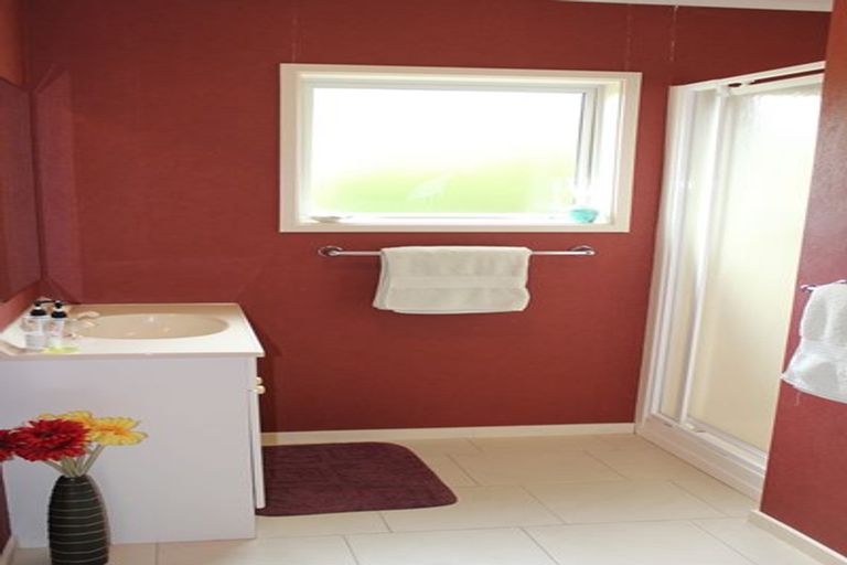 Photo of property in 35 View Street, Manapouri, 9679