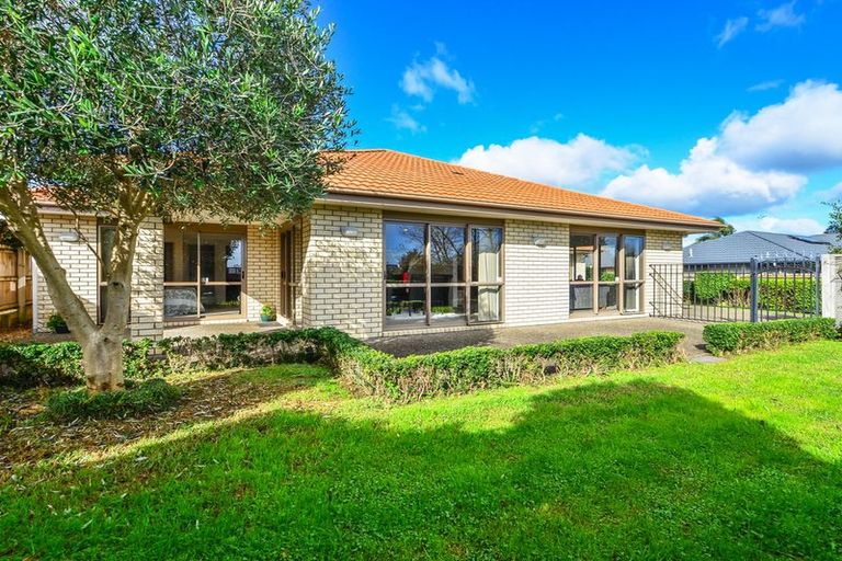 Photo of property in 24 Kauri Road, Pukekohe, 2120