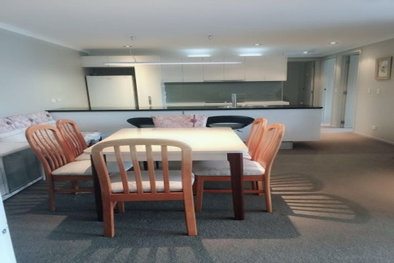 Photo of property in Bellagio Apartments, 9e/39 Taranaki Street, Te Aro, Wellington, 6011