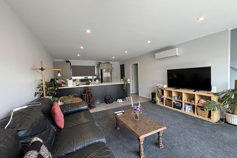 Photo of property in 2/67 Osborne Street, Waltham, Christchurch, 8011