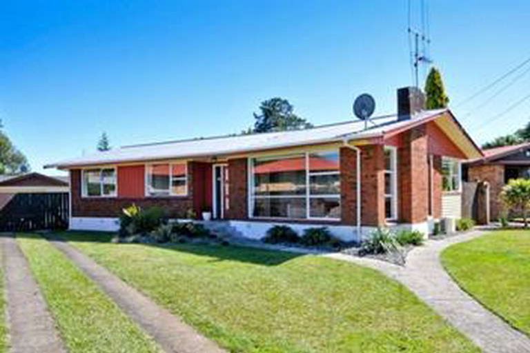 Photo of property in 69 Bruce Avenue, Glenview, Hamilton, 3206