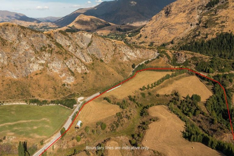 Photo of property in 16 Littles Road, Arthurs Point, Queenstown, 9371