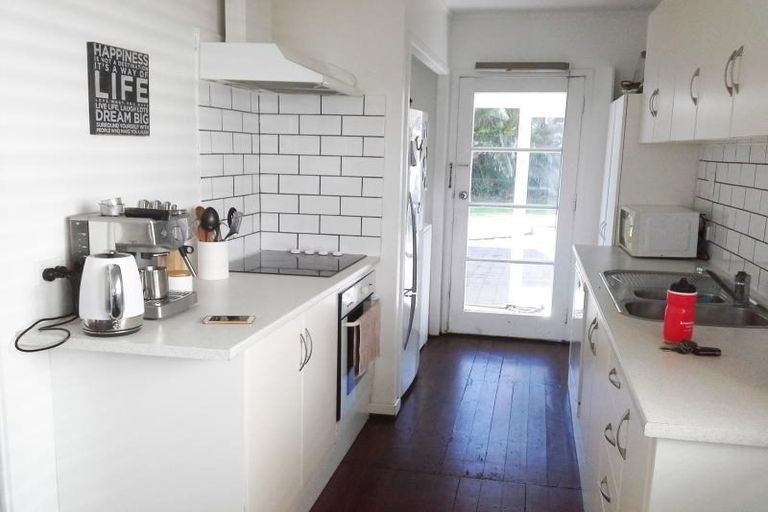 Photo of property in 46 Buller Street, New Plymouth, 4312