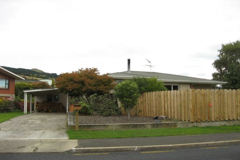 Photo of property in 22 Kinmont Crescent, Kinmont Park, Mosgiel, 9024