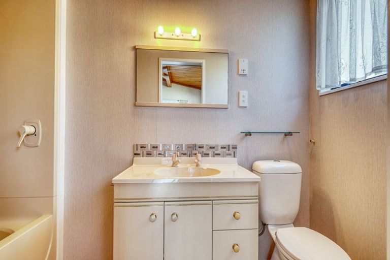 Photo of property in 71 Cable Bay Block Road, Cable Bay, 0420