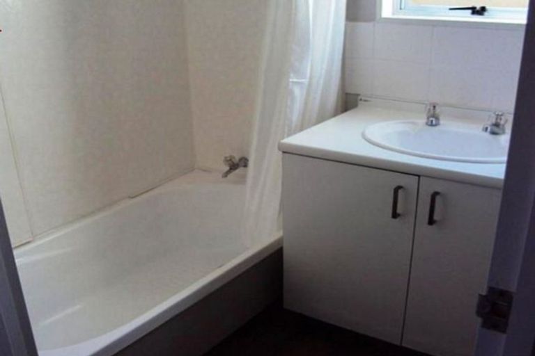 Photo of property in 64b Rowan Avenue, Aranui, Christchurch, 8061