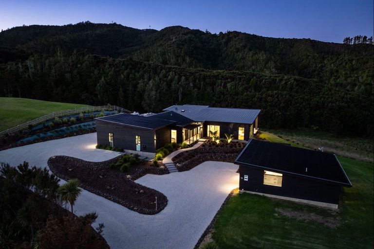 Photo of property in 84 Robert Hastie Drive, Mangawhai, 0573