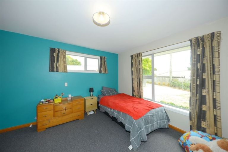 Photo of property in 125a Shortland Street, Wainoni, Christchurch, 8061