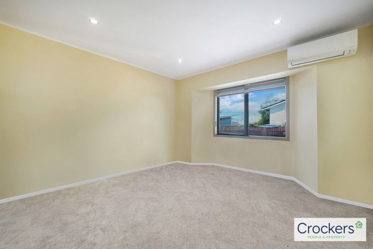 Photo of property in 1/22 Fruitvale Road, New Lynn, Auckland, 0600