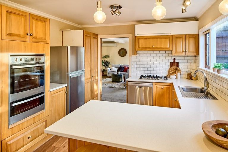 Photo of property in 13 Ramsey Place, Karori, Wellington, 6012