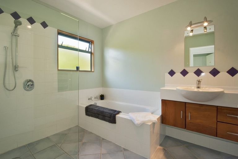 Photo of property in 8 Citrus Grove, Mapua, 7005