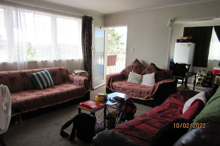 Photo of property in 25 Glenbervie Crescent, Massey, Auckland, 0614