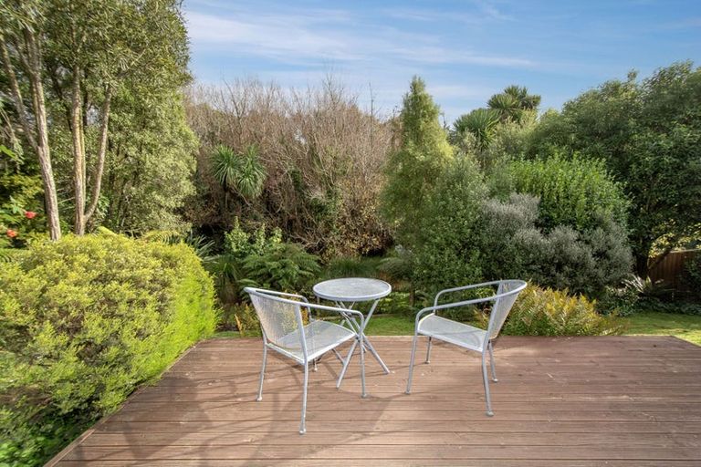 Photo of property in 98a Warren Crescent, Hillmorton, Christchurch, 8025