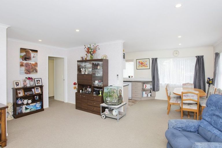 Photo of property in 8a Loisel Street, Riverdale, Gisborne, 4010