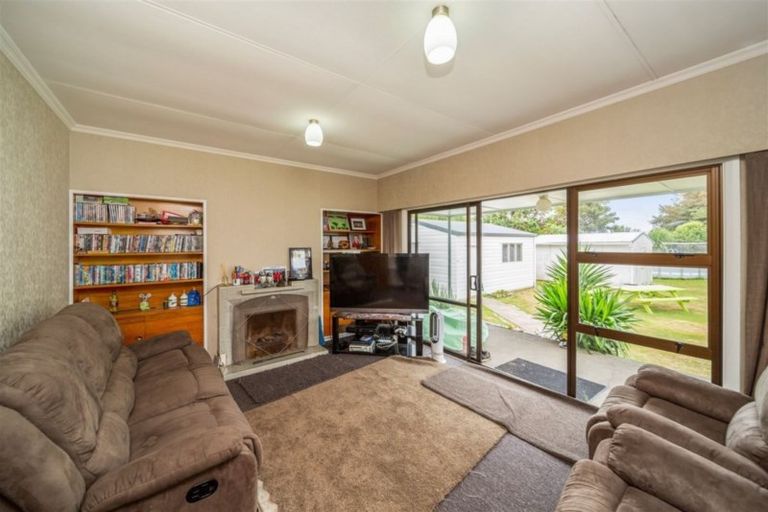 Photo of property in 59 Turuturu Road, Hawera, 4610