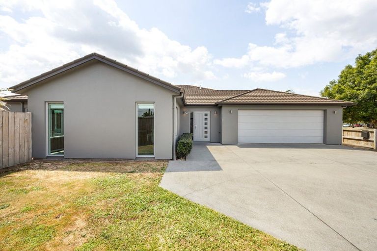 Photo of property in 2a Wentworth Drive, Rototuna North, Hamilton, 3210