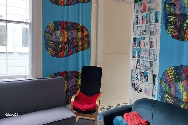 Photo of property in 17a Everton Terrace, Kelburn, Wellington, 6012