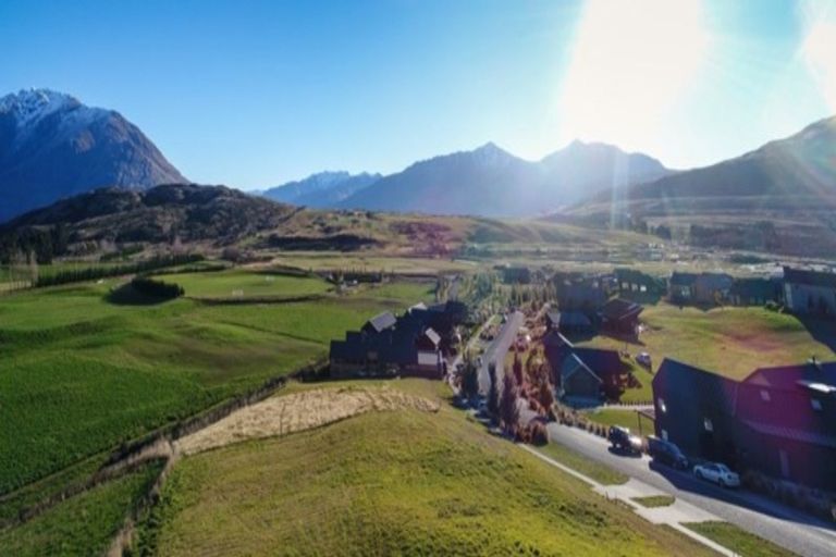 Photo of property in 65 Jacks Point Rise, Jacks Point, Queenstown, 9371