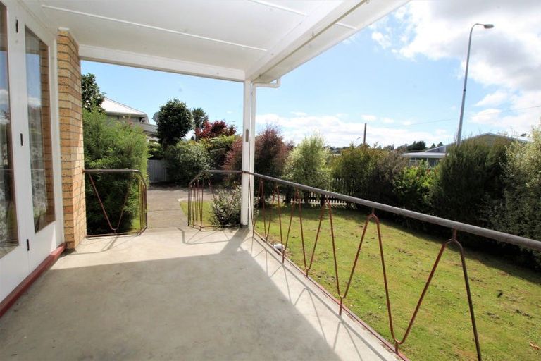 Photo of property in 7 Fox Street, Woodville, 4920