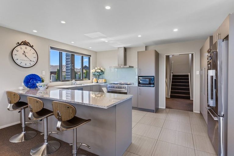 Photo of property in 189 Heta Road, Highlands Park, New Plymouth, 4312