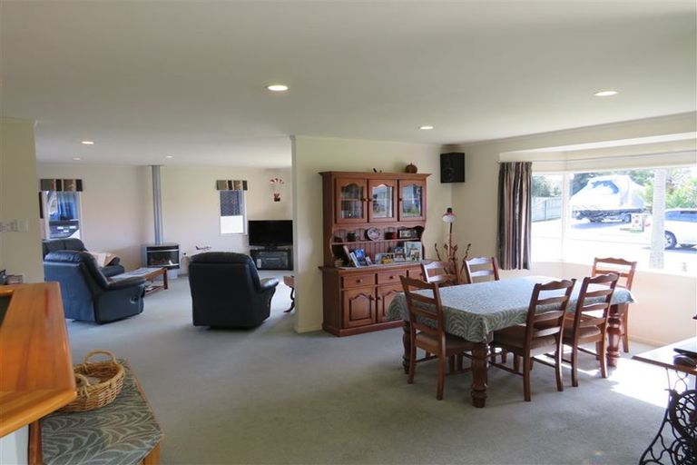 Photo of property in 14 Cobham Lane, Whitianga, 3510